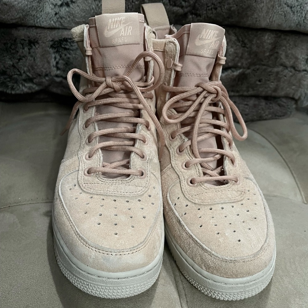 Women’s Air Force 1